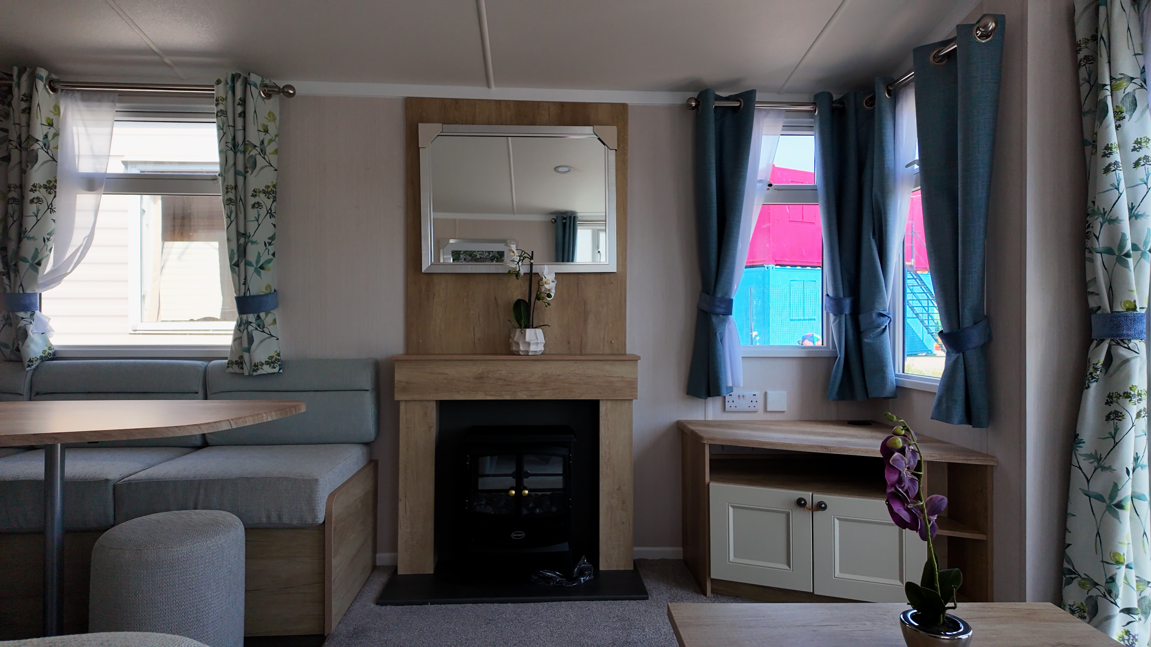 Swift Burgundy at coastfields, ingoldmells photo 6