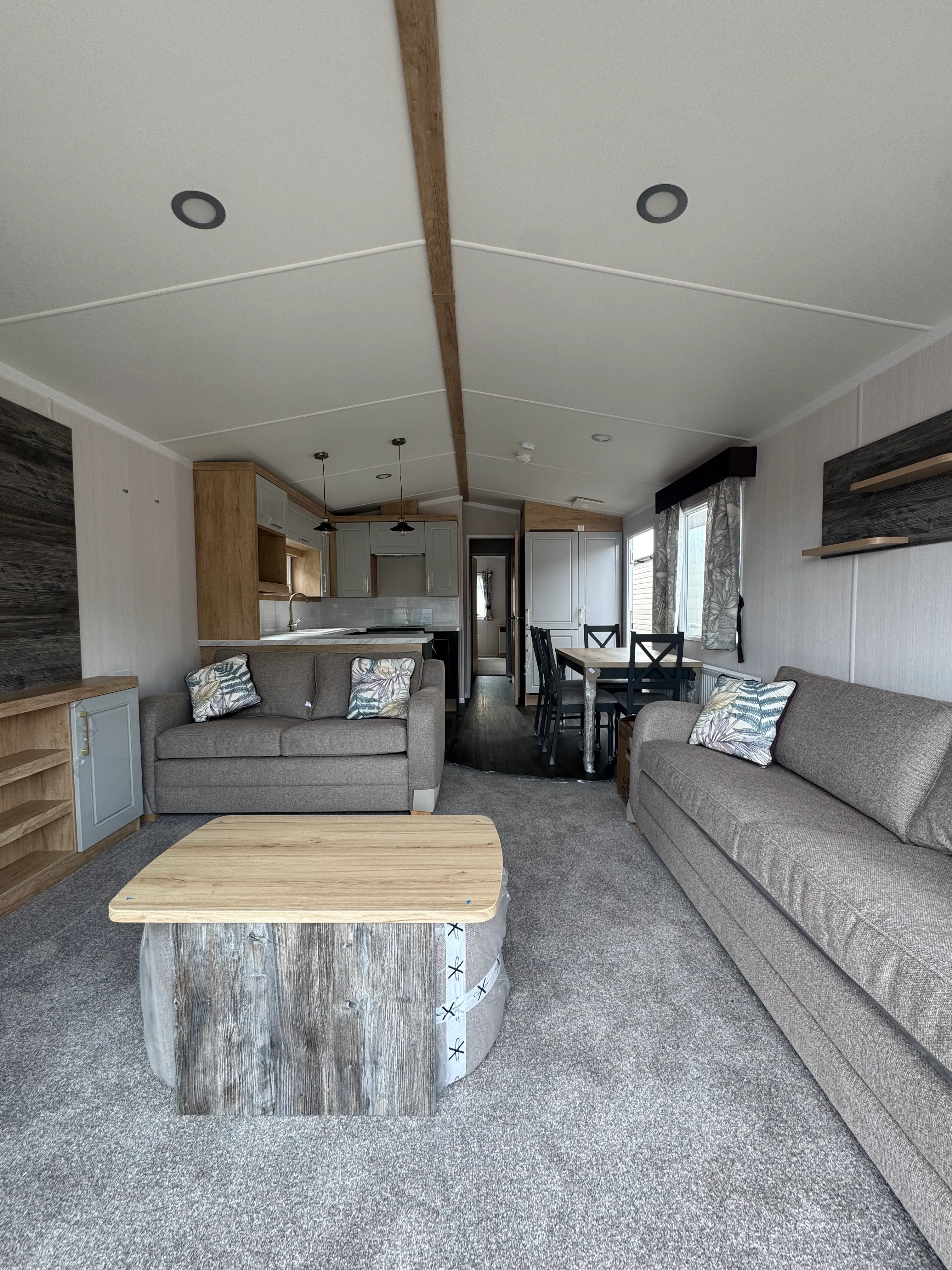 Swift Bordeaux at coastfields, ingoldmells photo 3