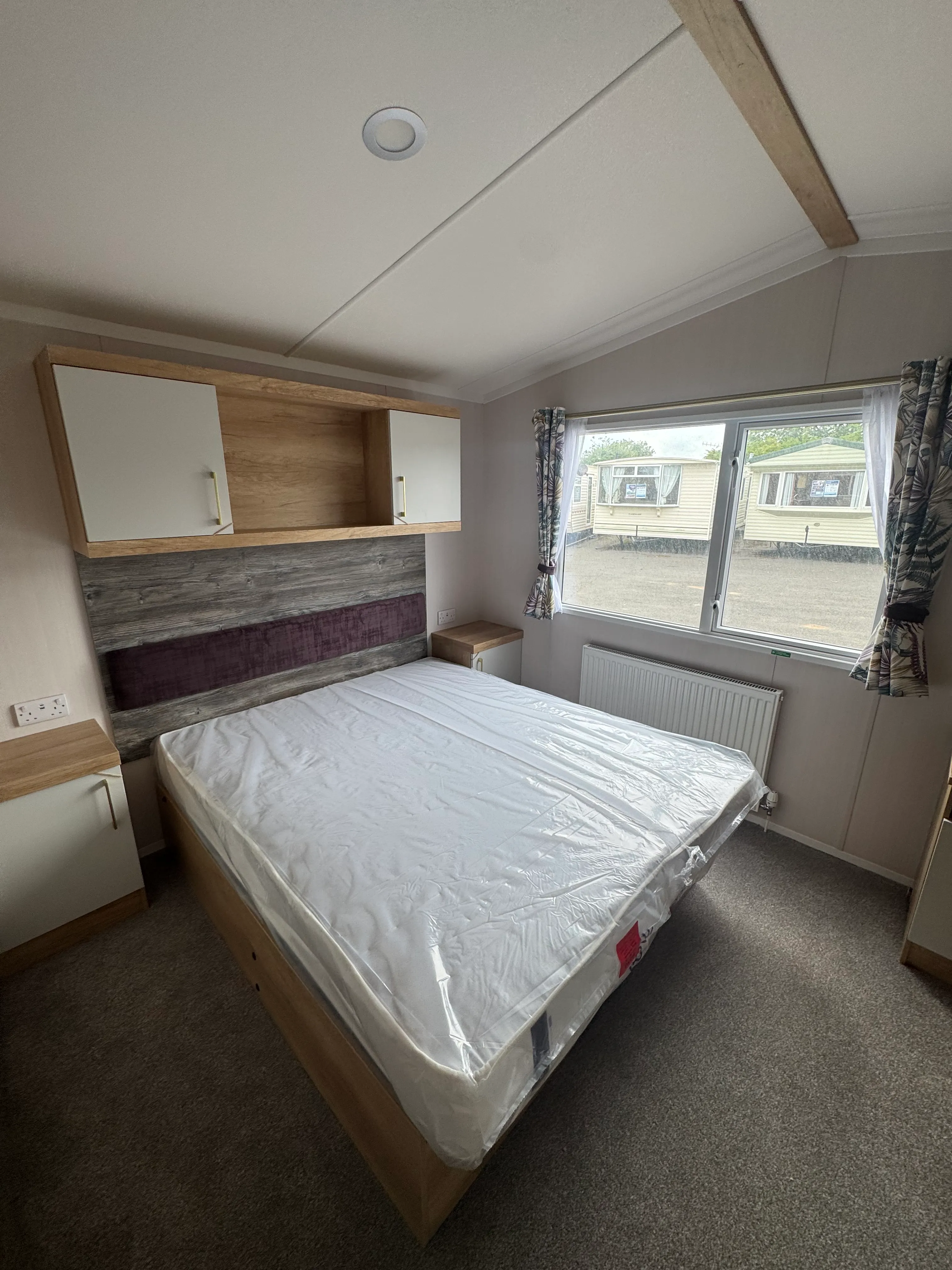 Swift Bordeaux at coastfields, ingoldmells photo 5